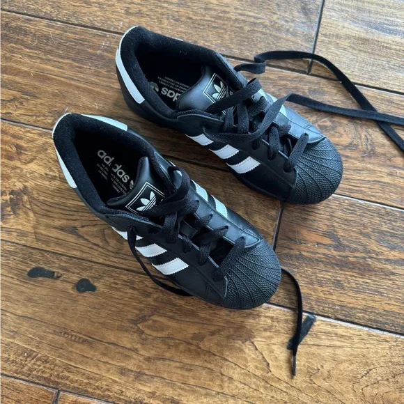 Adidas superstar Sneakers - Picture 2 of 5